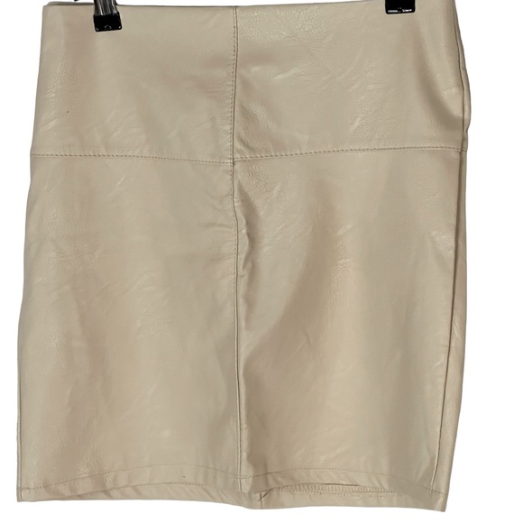 NWT Vegan Leather Stone Colored Mini Size 6 - Picture 2 of 5